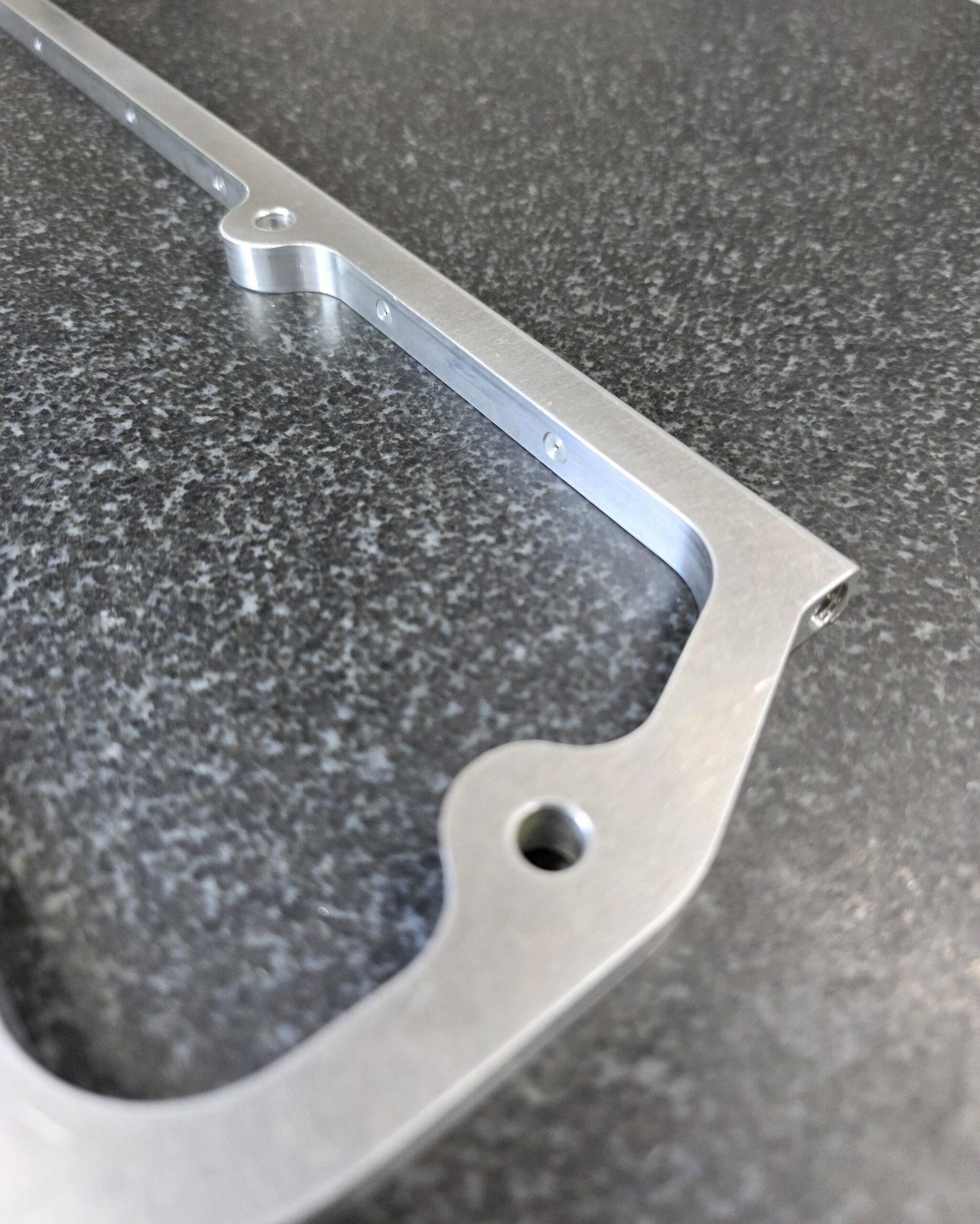 Holden VN V8 Engine Rocker Cover Spacers With Valve Spring Oilers - Image 3